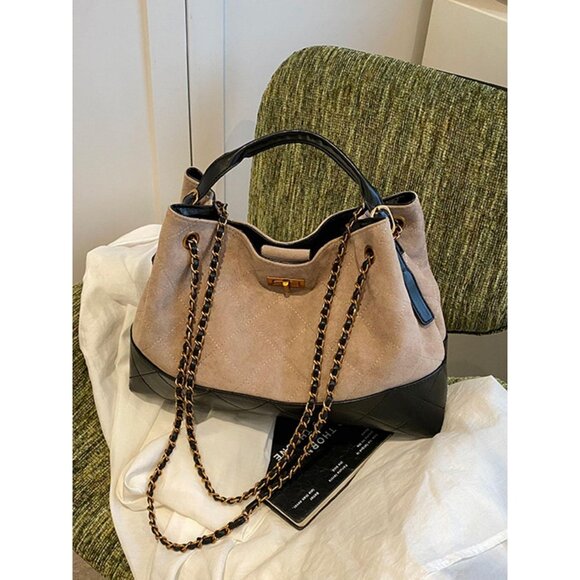 Quilted Leather Chain Strap Crossbody Bag - Picture 3 of 4